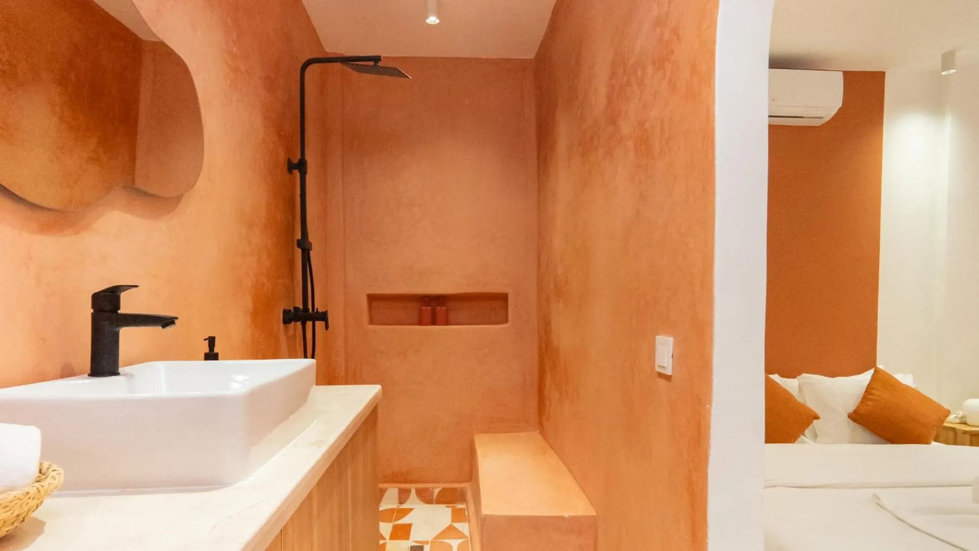 Suite Soleil Charme, Confort & Emplacement Ideal Marrakesh Apartment